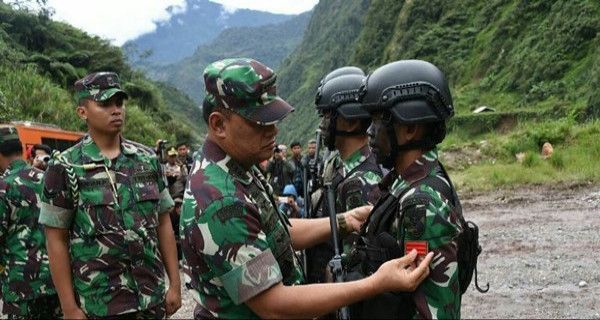 5 Perwira TNI Tolak Kenaikan Pangkat, Jenderal Gatot Terharu - JPNN.com