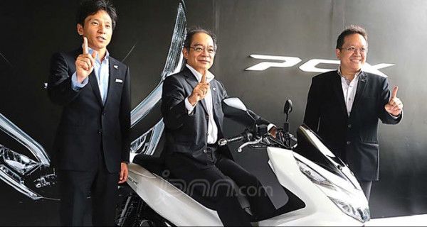 All New Honda PCX Didaulat Sebagai Bike of The Year - JPNN.com