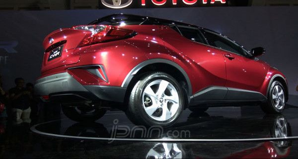 Toyota C-HR Bersama 13 Produk Andalan Siap Goyang IIMS 2018 - JPNN.com