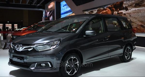 Honda Mobilio dan BR-V Makin Jadi Idola - JPNN.com