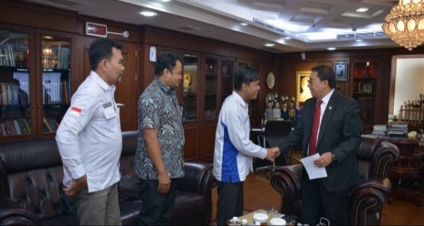 DPR Akan Perjuangkan Nasib Pelaut Indonesia - JPNN.com