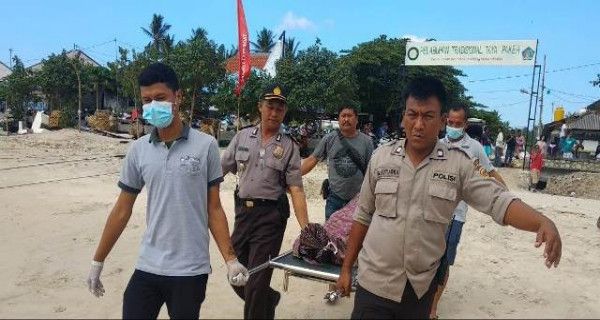 Selfie Maut, Turis Tiongkok Tewas Terseret Ombak Nusa Penida - JPNN.com