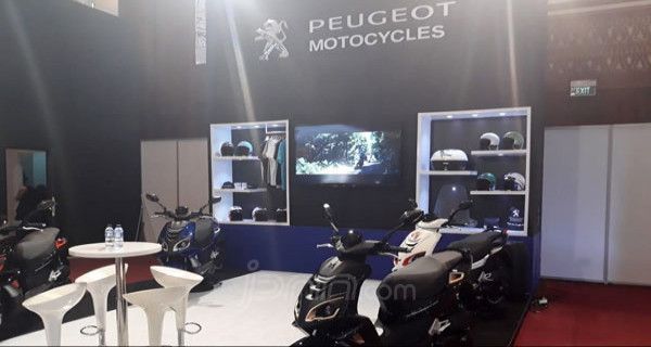 Hadir di IMOS 2018, Peugeot Scooter Menolak Tutup - JPNN.com