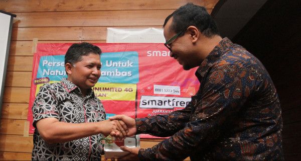 Smartfren Hadir di Anambas, Ada Gratis Internet Unlimited - JPNN.com