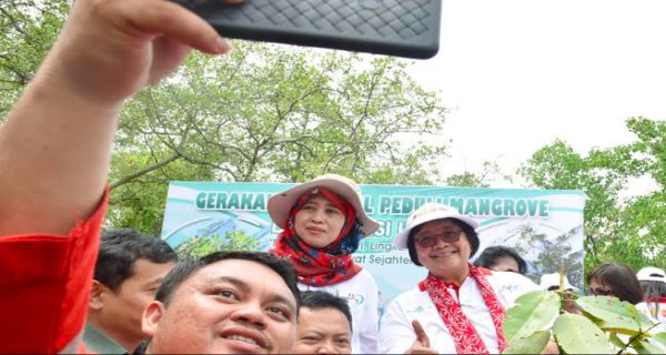 Para Istri Menteri di OASE Bersama KLHK Selamatkan Mangrove - JPNN.com