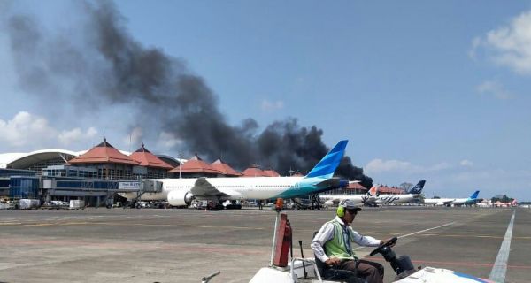 Ada Bus Terbakar di Bandara Ngurah Rai, Ditjen Hubud Lakukan Investigasi - JPNN.com