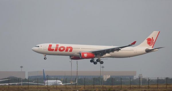 Pesawat Lion Air yang Tergelincir di Lampung Berhasil Dievakuasi - JPNN.com