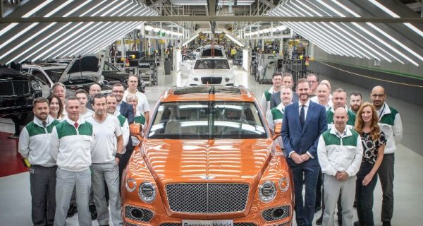 Bentley Bentayga PHEV Resmi Diniagakan, Cek Harganya - JPNN.com