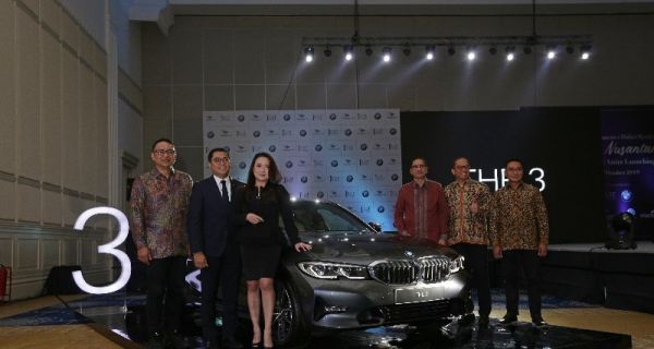 BMW Seri 3 Terbaru Masuk ke Indonesia dengan Harga Rp 800 Jutaan - JPNN.com