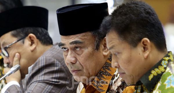 Polemik Cadar dan Celana Cingkrang, Yandri Minta Fachrul Razi Hati-hati - JPNN.com