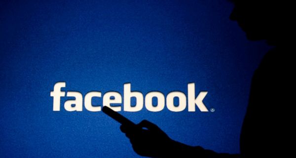 Facebook Mode Gelap, Ramah Mata dan Hemat Baterai - JPNN.com