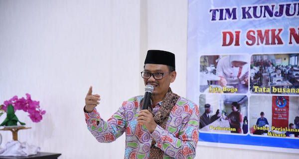 Jumlah Honorer Diprediksi Bengkak 11 Kali Lipat, Rekrutmen PPPK Tak Tuntaskan Masalah - JPNN.com