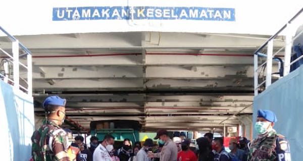 Jelang New Normal, Lanal Palu Masifkan Imbauan Tentang Disiplin Protokol Kesehatan - JPNN.com