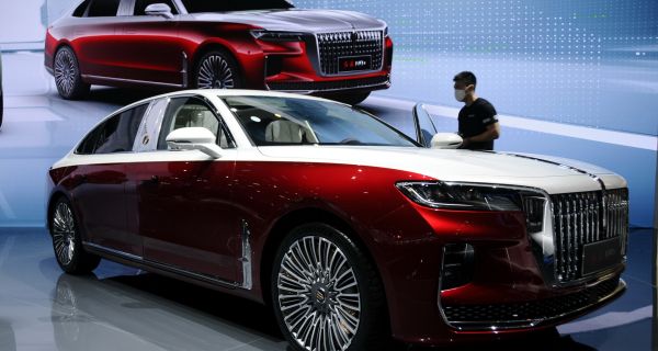 Sedan Mewah Tiongkok Ini Pengin Disejajarkan dengan Mercedes-Maybach - JPNN.com