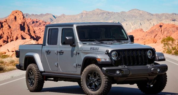 Jeep Gladiator Willys, Rasa Baru Menikmati Petualangan Ekstrem - JPNN.com