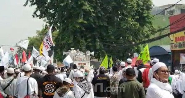 Mbah Mijan Singkap Fenomena Luar Biasa di Balik Kepulangan Habib Rizieq - JPNN.com