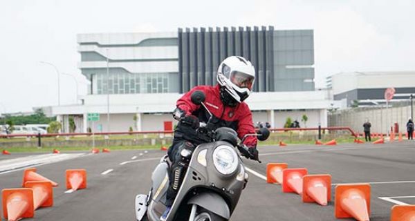 Cara Mudah Bikin Honda Scoopy Tampil Ganteng, Modalnya Mulai dari Rp85 Ribu - JPNN.com