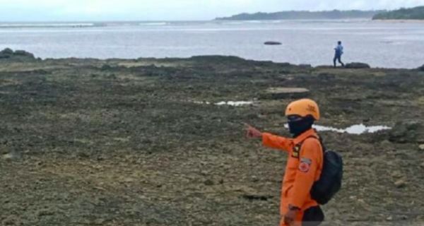 Asnadi Menghilang di Pantai Minajaya, Hingga Saat ini Belum Ditemukan - JPNN.com