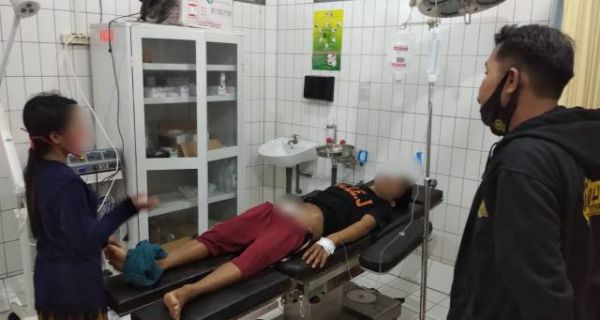 Suami Potong Kemaluan Sendiri Lalu Dimasukkan Stoples, Sang Istri Datang, Langsung Geger - JPNN.com