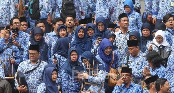 Ini Pelajaran Berharga bagi PNS Perempuan, Jangan Mau jadi Istri Kedua - JPNN.com