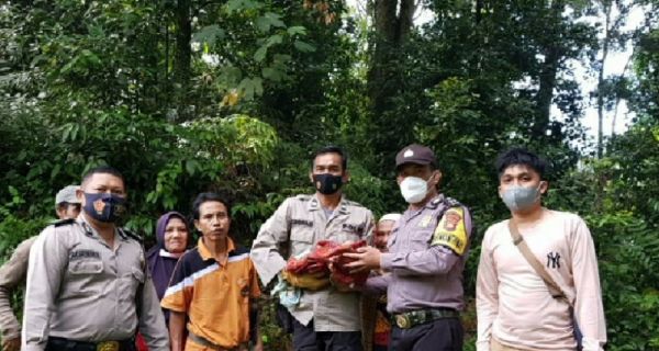 Holidin Ingin Melihat Bunga Raflesia, Mendengar Tangisan Bayi di Hutan - JPNN.com