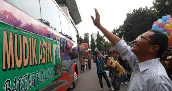 500 Orang Ikut Mudik Gratis PLN - JPNN.com