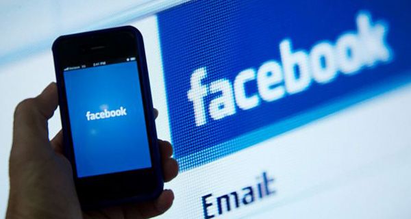 Kini, Facebook Dapat Mencari Postingan Lama - JPNN.com