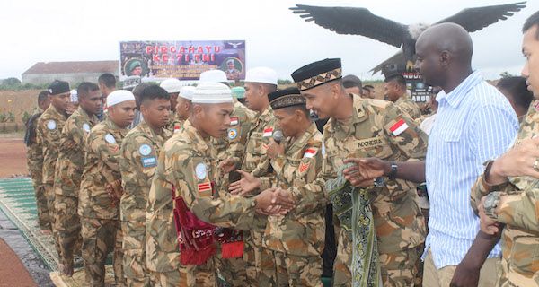 Kompi Zeni TNI Salat Idul Adha di Afrika Tengah - JPNN.com