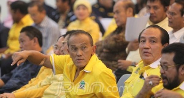 Beringin Rindang Emoh Reshuffle - JPNN.com