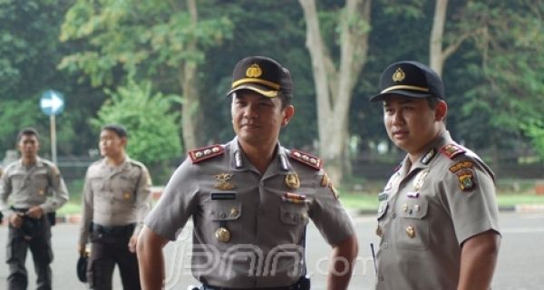 Ratusan Polisi Terus Berjaga di GBK - JPNN.com