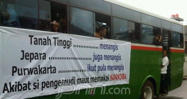 Ratusan Warga Tanah Tinggi Tabur Bunga di Tugu Tani - JPNN.com