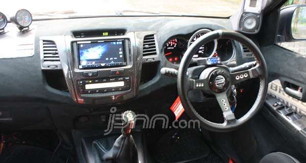 Toyota Fortuner 2010: SUV Extreme Luxurious - JPNN.com