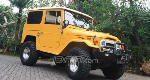 Toyota Hardtop FJ40 1970: Tua Keladi Nan Pesona - JPNN.com