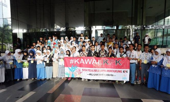 Sambangi Markas KPK, Pelajar se-Pulau Jawa Sampaikan Pernyataan Sikap