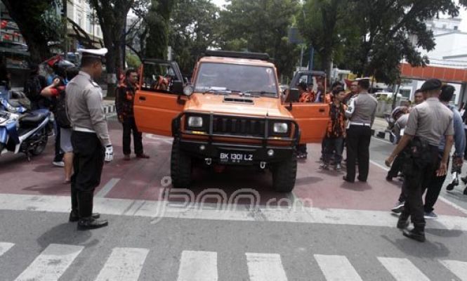 Tak Mau Kecolongan, Polisi Merazia Anggota Pemuda Pancasila Medan