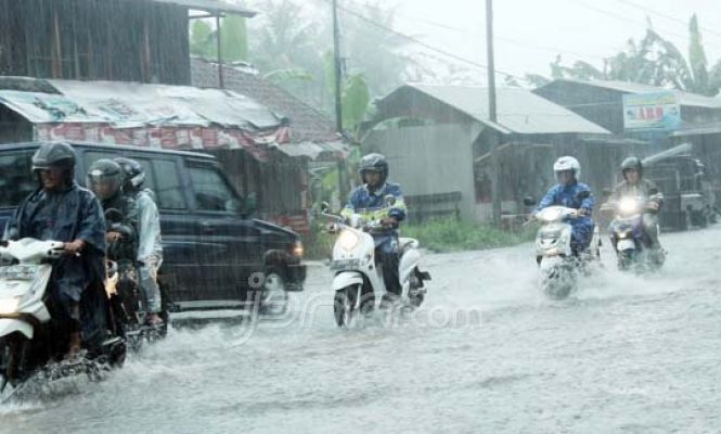 Belum Teratasi, Jalan-jalan di Tasikmalaya Terendam Banjir Lagi