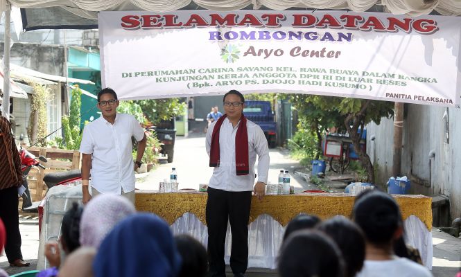 Sandiaga Uno Bersama Aryo Sapa Warga Rawa Buaya