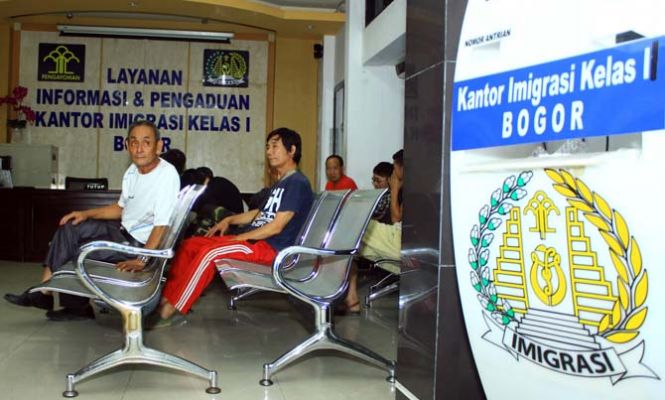 Kantor Imigrasi Bogor Amankan 12 TKA Asal Tiongkok