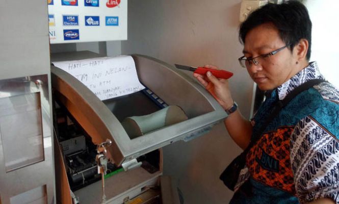 Kejahatan Modus Kartu ATM Tertelan Kembali Marak