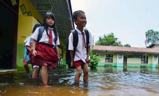 Banjir di Jambi Mulai Ganggu Aktivitas Pendidikan