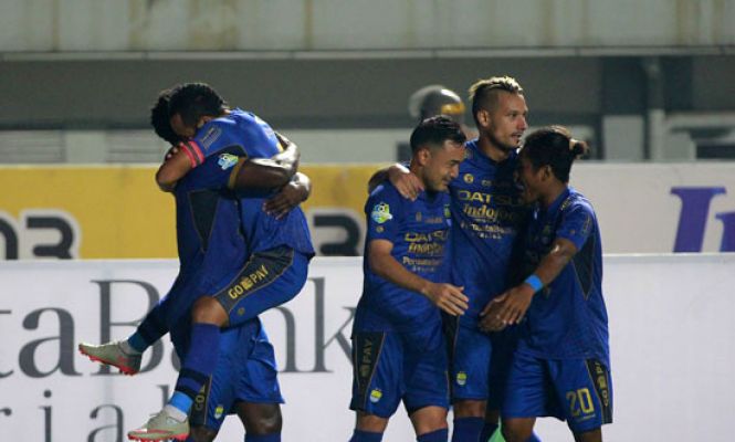 Persib Bandung Tekuk Persipura Jayapura