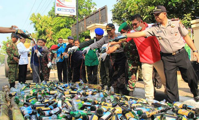 Polresta Pekalongan Musnahkan Ribuan Miras