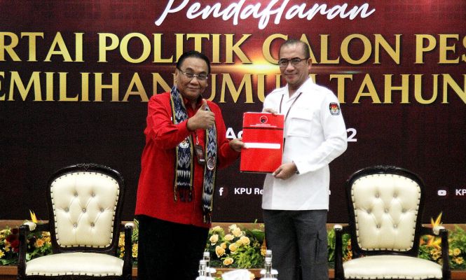 PDIP Mendaftar sebagai Peserta Pemilu 2024 ke KPU