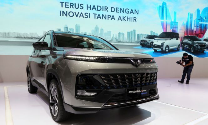 Wuling Almaz RS Hybrid