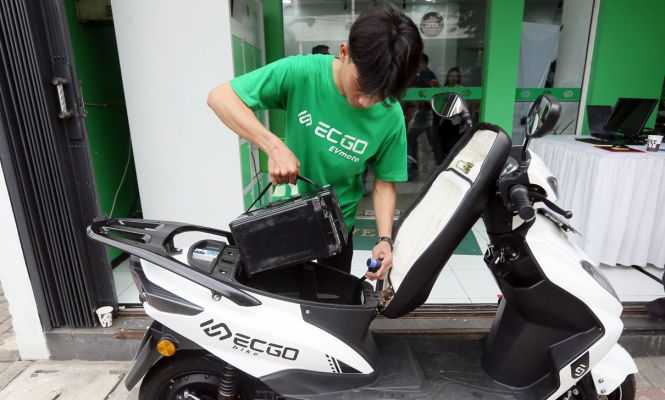 ECGO Motor Listrik Terjangkau