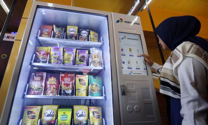 Peluncuran Vending Machine BUMN untuk UMKM