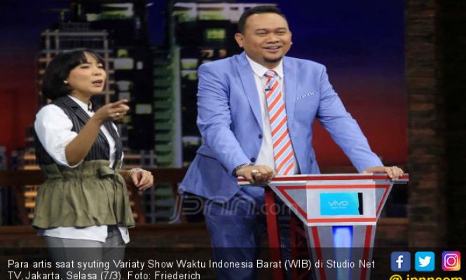  Cak Lontong dan Fitri Tropica