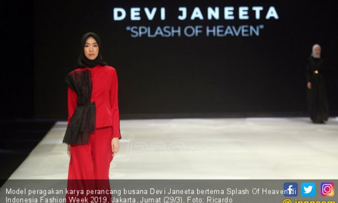 Perancang Busana Devi Janeeta Tampil di Indonesia Fashion Week 2019