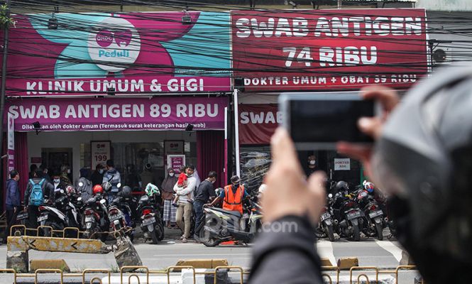 Layanan Tes Swab Antigen dan PCR Menjamur