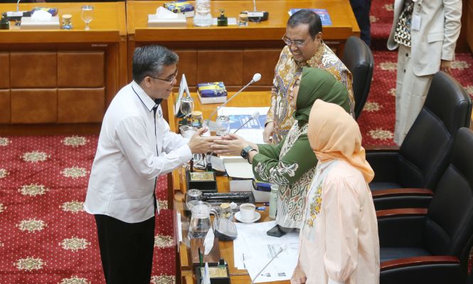 Komisi IX DPR Raker dengan Menteri Ketenagakerjaan